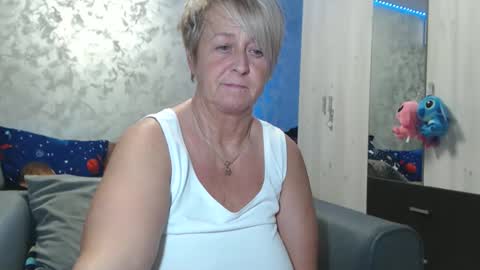 Lovepinklilly online show from 12/16/25, 06:02