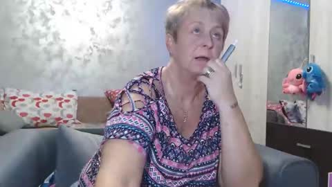 Lovepinklilly online show from 12/22/25, 06:16