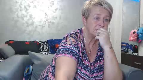 Lovepinklilly online show from 01/14/26, 06:13