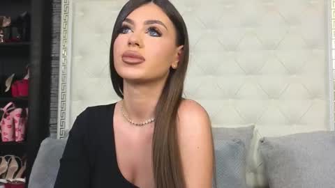 Gabriela online show from 11/19/25, 07:52