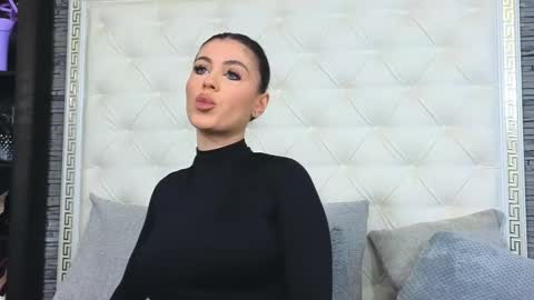 Gabriela online show from 01/13/26, 07:57