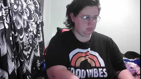 Snapshot of rosey231357695 chatting on 09/29/25, 04:50 Rosey online show from 09/29/25, 04:50