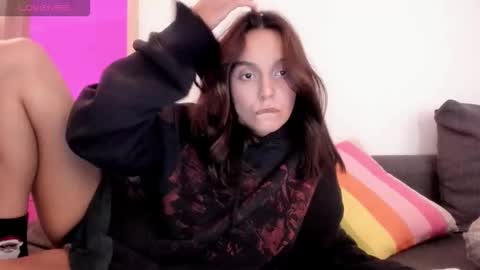 Snapshot of roshelle_xxx chatting on 09/24/25, 11:52 Roshelle online show from 09/24/25, 11:52