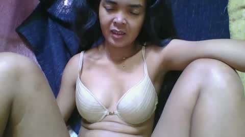 rosia685234 online show from 10/27/25, 05:00