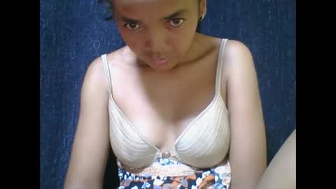 rosia685234 online show from 02/05/26, 02:49