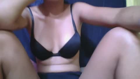 rosia685234 online show from 02/16/26, 03:35