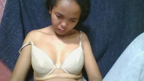 rosia685234 online show from 03/19/26, 03:38