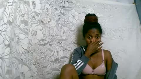 rosia online show from 11/04/25, 01:59