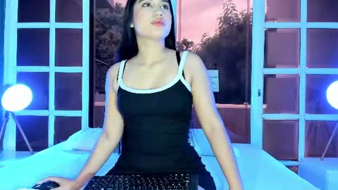 Snapshot of rosie_chell chatting on 06/08/26, 11:54 Rosie online show from 06/08/26, 11:54