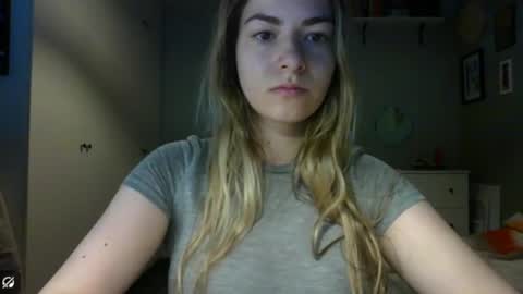 Snapshot of rosie_june chatting on 07/22/26, 06:38 Rosie online show from 07/22/26, 06:38