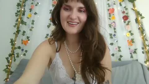 rosie_woods online show from 10/09/25, 06:06