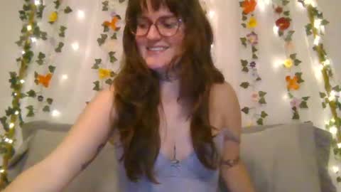 rosie_woods online show from 10/15/25, 03:28