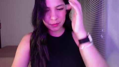 rosiehw online show from 12/22/25, 04:09