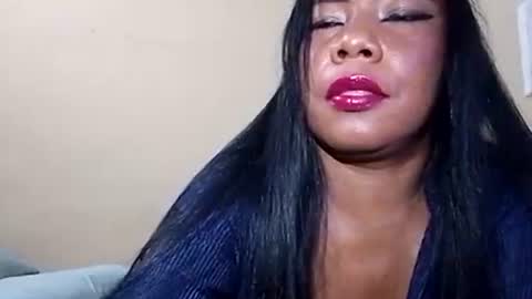 Snapshot of rosmerynava chatting on 03/05/25, 03:18 rosmerynavarro online show from 03/05/25, 03:18