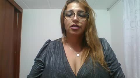 Rossana  online show from 02/08/25, 02:15