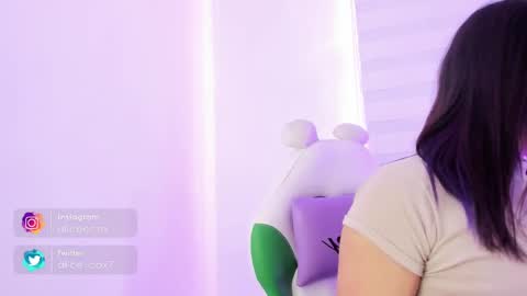   online show from 03/09/25, 07:48