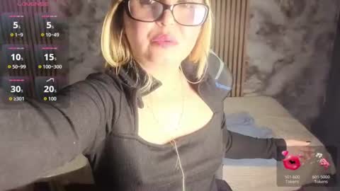 Snapshot of rosse_meyer chatting on 07/18/26, 07:17 MY NAME IS ROSSE online show from 07/18/26, 07:17