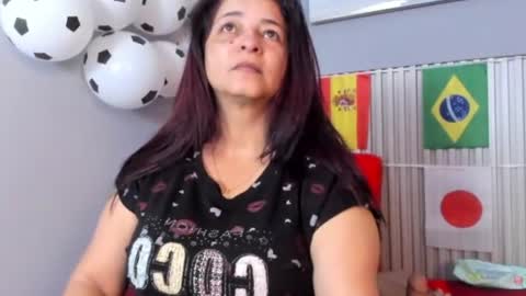 Snapshot of rosse_milf1 chatting on 06/20/26, 12:41 rosse_milf1 online show from 06/20/26, 12:41