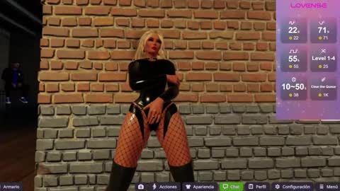 Snapshot of rosse_mistress chatting on 02/21/26, 06:20 Roxana online show from 02/21/26, 06:20