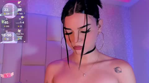 Snapshot of rosselfinoll chatting on 12/28/24, 12:35 Rossel online show from 12/28/24, 12:35