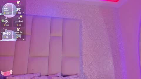 Snapshot of rosselfinoll chatting on 01/16/25, 12:31 Rossel online show from 01/16/25, 12:31