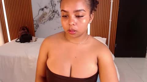 Rossi Hill online show from 10/24/25, 08:49