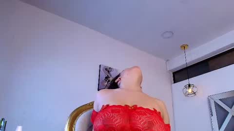 Snapshot of rossi_ss1 chatting on 07/13/26, 02:03 Ross online show from 07/13/26, 02:03