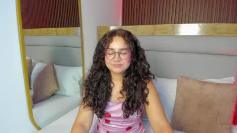 rossie_lanie_ online show from 04/18/26, 07:29