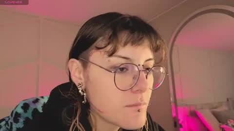 Snapshot of rossiie_hunt_ chatting on 07/03/26, 12:44 rossiie_hunt_ online show from 07/03/26, 12:44