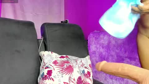 rossluu online show from 07/15/26, 02:17