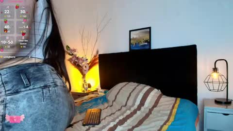 Snapshot of rossy_marks chatting on 05/19/26, 01:28 rossy_marks online show from 05/19/26, 01:28