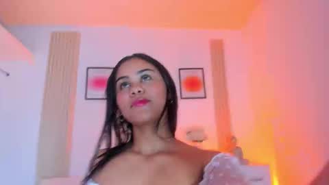 rossy_x online show from 11/11/25, 07:58