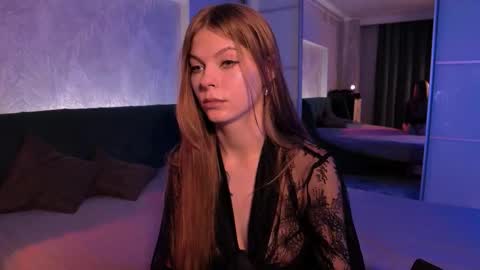 rosy_black_ online show from 11/18/25, 11:25