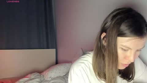 Snapshot of roter_rita chatting on 02/04/25, 03:33 roter_rita online show from 02/04/25, 03:33