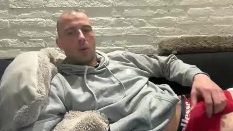 rotteei1 online show from 03/09/26, 07:01