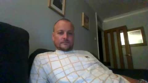 Snapshot of rotunda1874 chatting on 09/09/25, 08:52 rotunda1874 online show from 09/09/25, 08:52