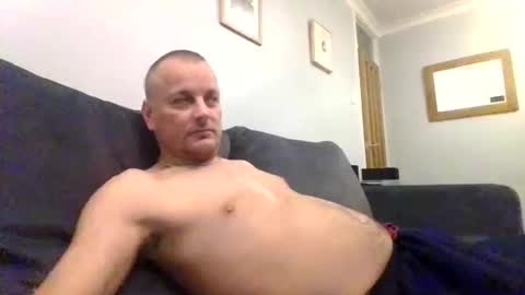 Snapshot of rotunda1874 chatting on 11/14/25, 10:51 rotunda1874 online show from 11/14/25, 10:51