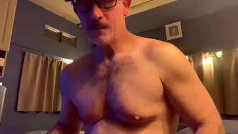 roundthebend8 online show from 01/21/25, 04:54