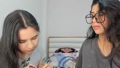rous_and_sweet09 online show from 04/28/26, 04:06
