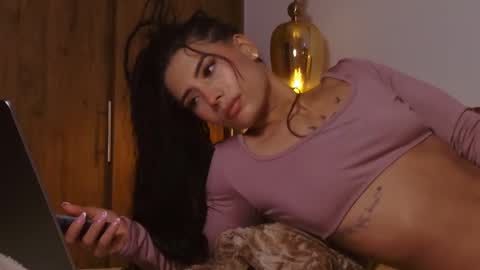 Rouse leon online show from 11/17/25, 05:08