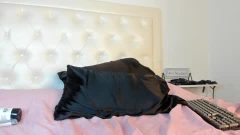 rouse_sexy_hotxx77 online show from 04/09/26, 06:19