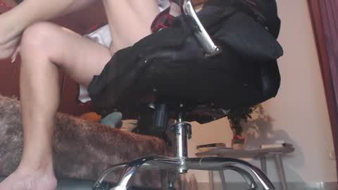 Snapshot of rousee_dawso chatting on 07/16/26, 10:10 Rouse online show from 07/16/26, 10:10