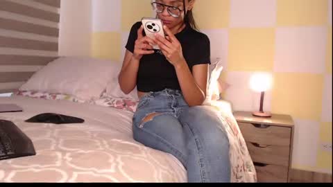 Snapshot of rouss_henao chatting on 06/12/26, 10:36 Rouss marie henao online show from 06/12/26, 10:36