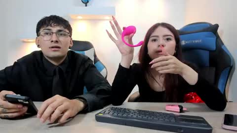 Snapshot of rousse_n_kenji chatting on 05/17/26, 06:48 rousse_n_kenji online show from 05/17/26, 06:48