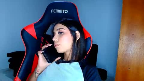 rousse_violet online show from 03/05/26, 02:07