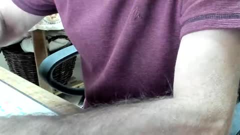 Snapshot of routi chatting on 11/25/25, 03:12 routi97 online show from 11/25/25, 03:12