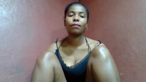 Snapshot of rovaelyah chatting on 10/05/25, 06:56 rovaelyah online show from 10/05/25, 06:56