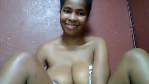 rovaelyah online show from 11/19/25, 06:19