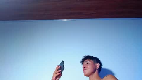 rowanboy23 online show from 03/21/26, 06:29