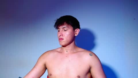 rowanboy23 online show from 04/12/26, 10:37